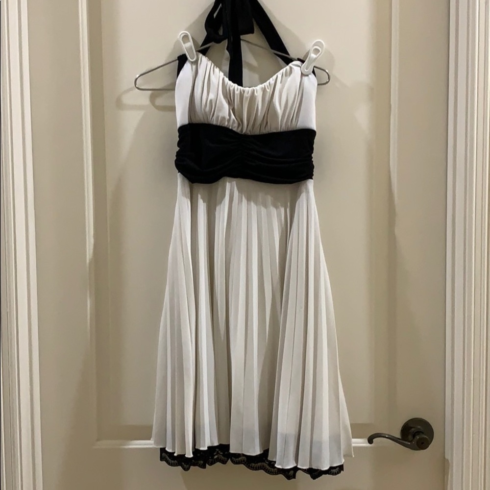 Xtraordinary dress